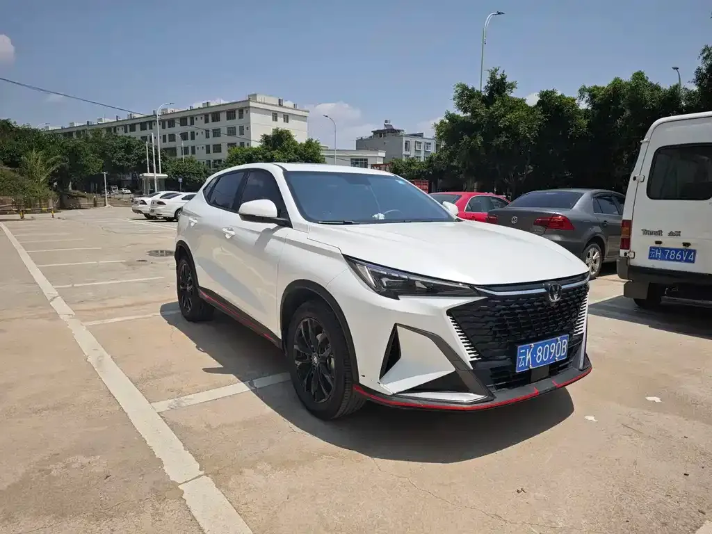 Changan X5 PLUS — фото 10