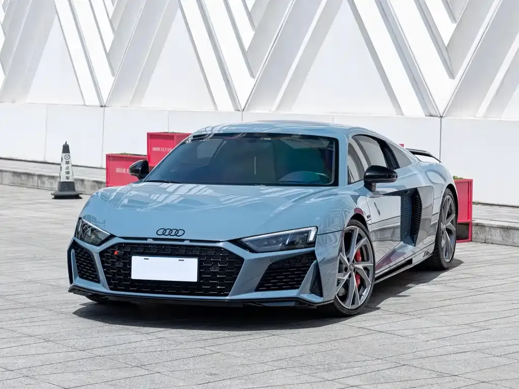 Audi R8 — фото 1
