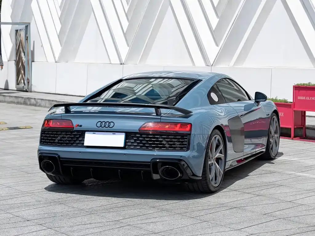 Audi R8 — фото 6