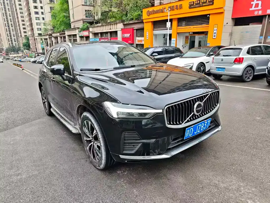 Volvo XC60 — фото 7