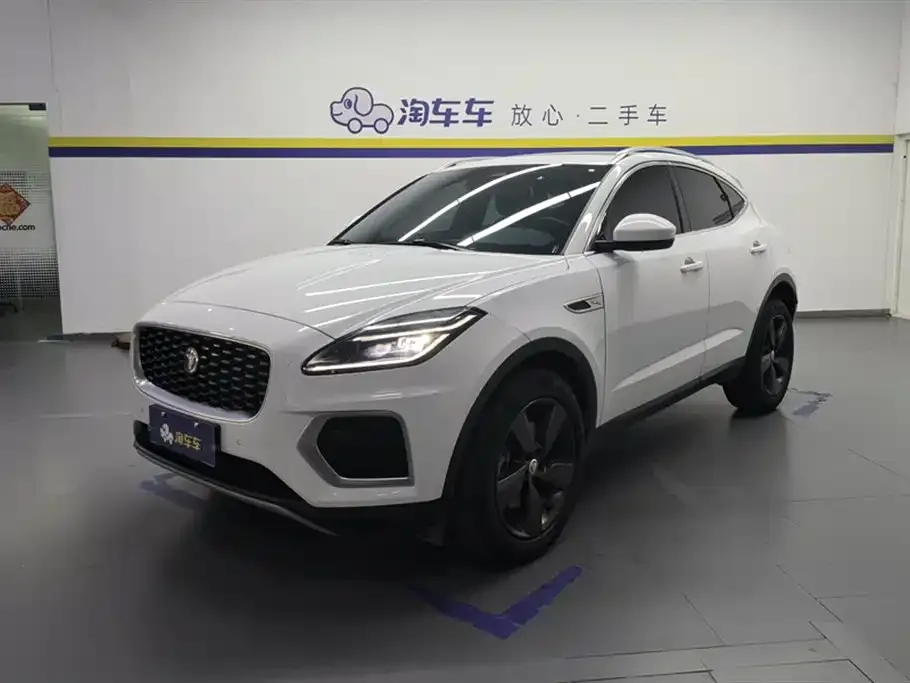 Jaguar E-PACE — фото 1