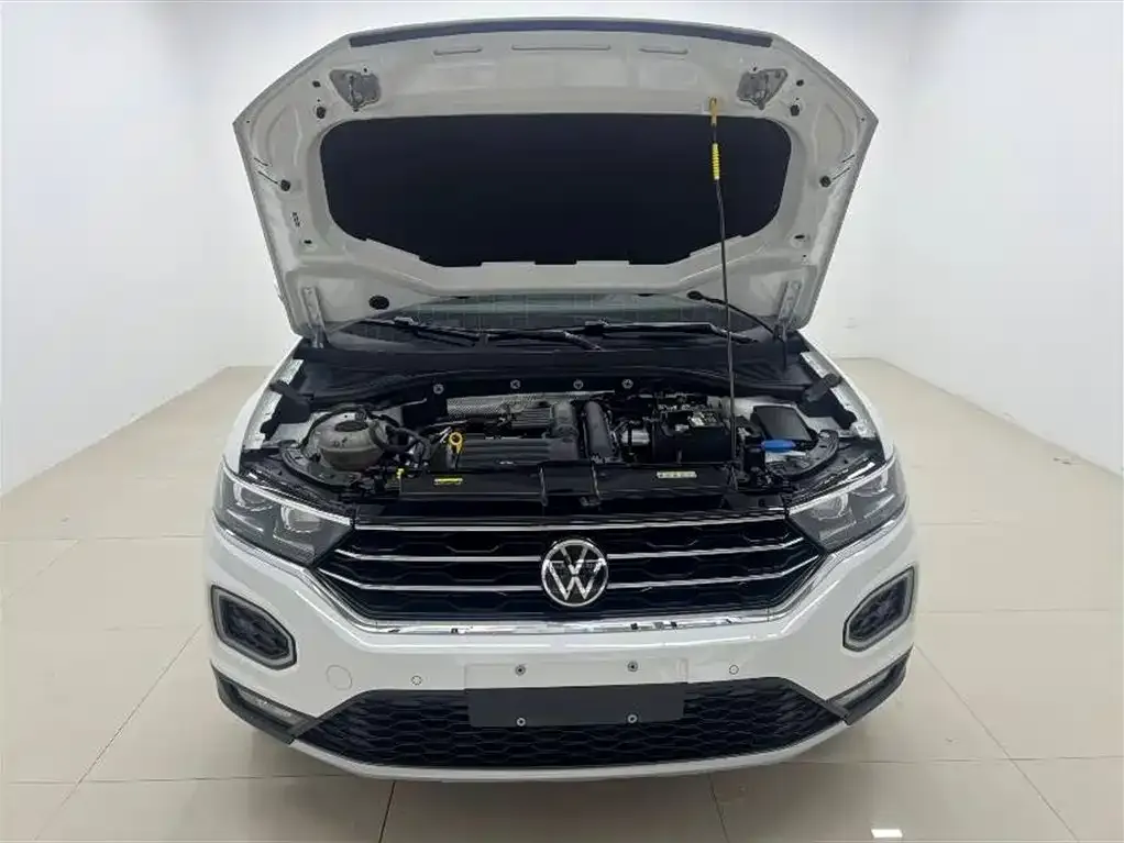 Volkswagen T-Roc — фото 5