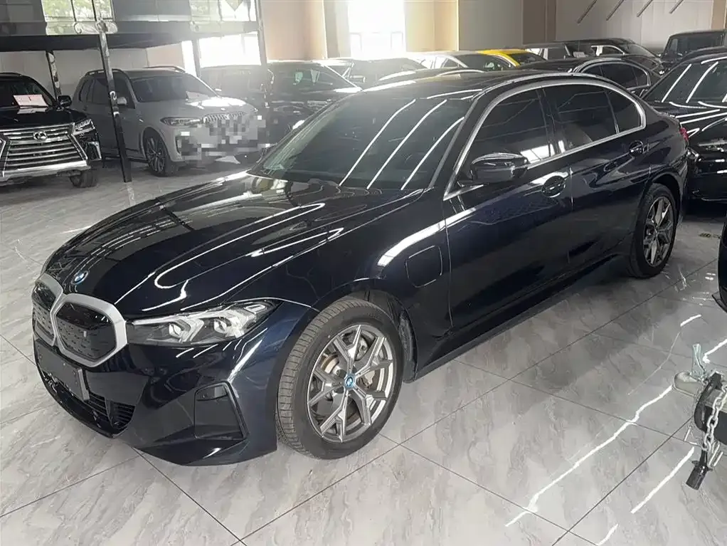 BMW i3 — фото 1