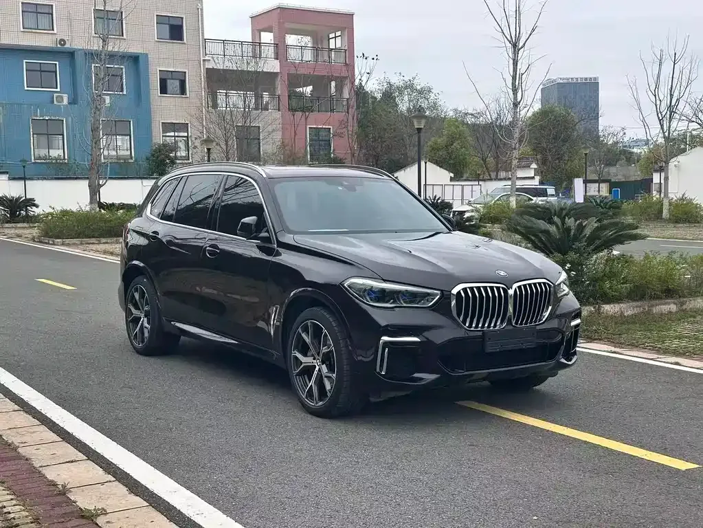 BMW X5 — фото 7