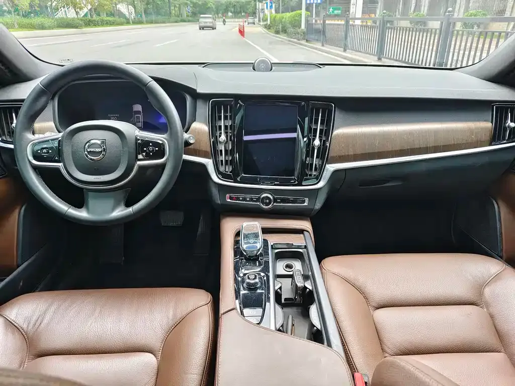 Volvo V90 — фото 2
