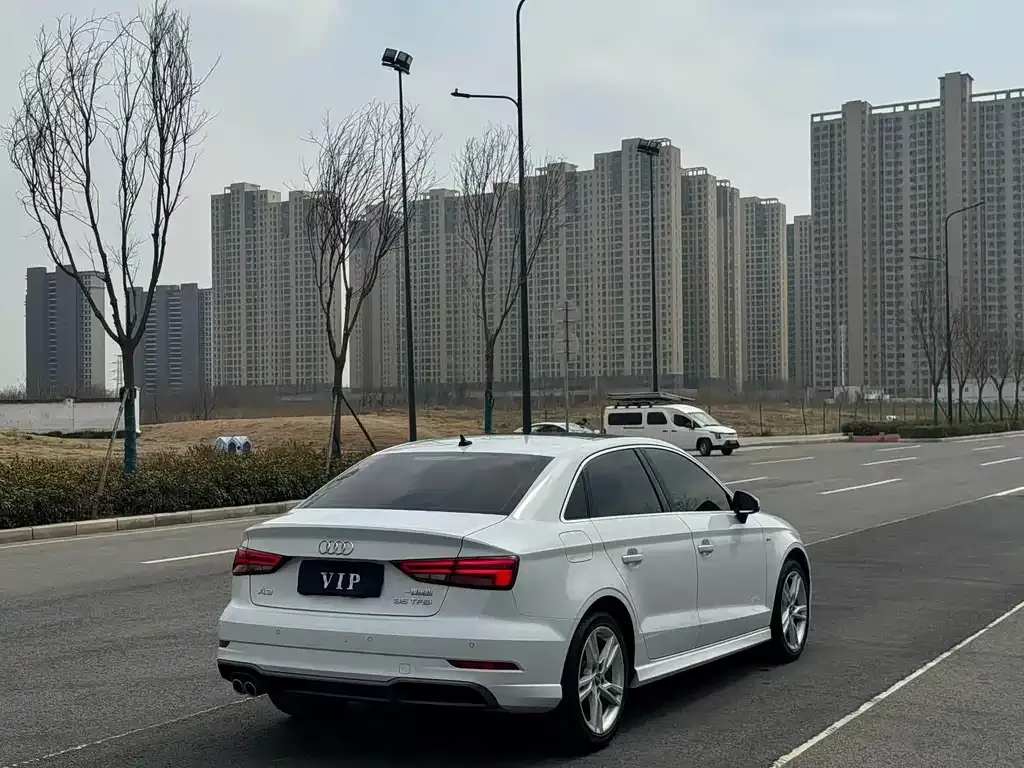 Audi A3 — фото 9