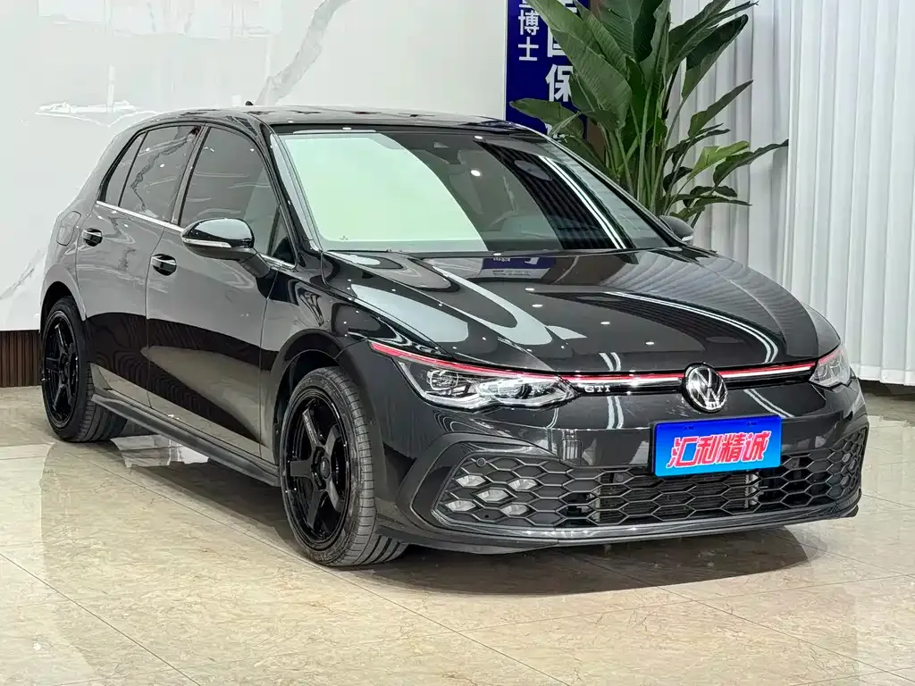 Volkswagen Golf GTI — фото 6