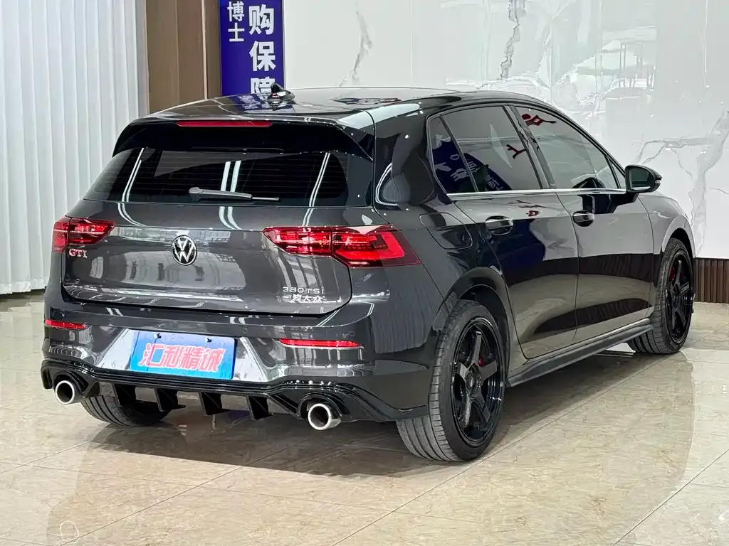 Volkswagen Golf GTI — фото 2