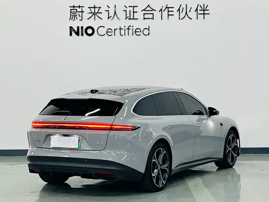 NIO ET5T — фото 8