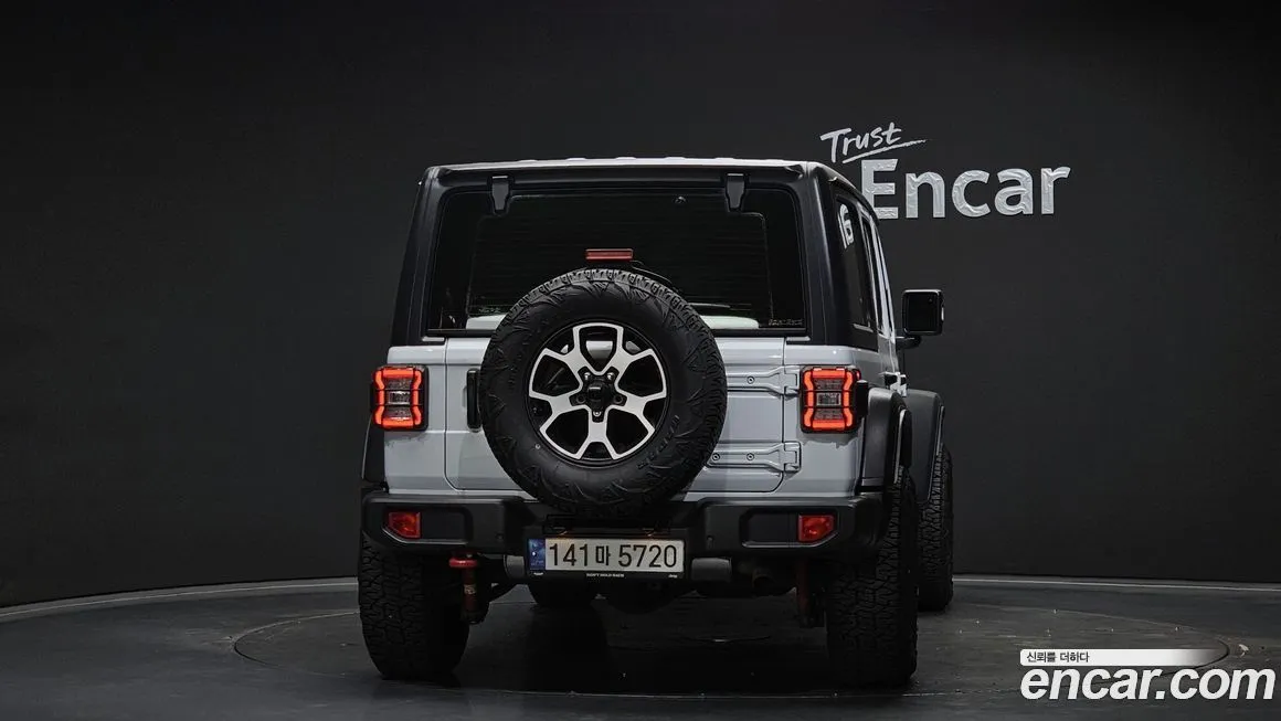 Jeep Wrangler — фото 2