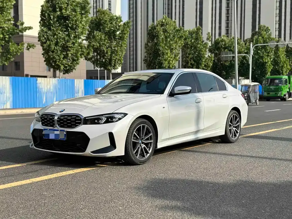 BMW 3 Series — фото 1