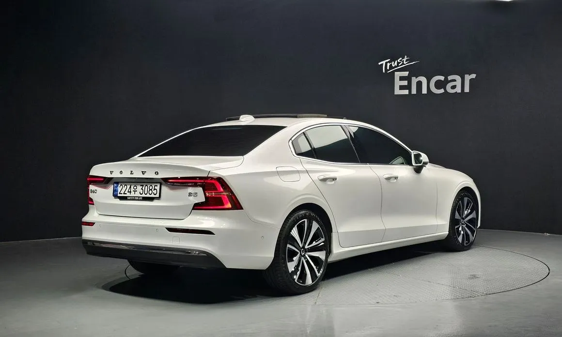 Volvo S60 — фото 2