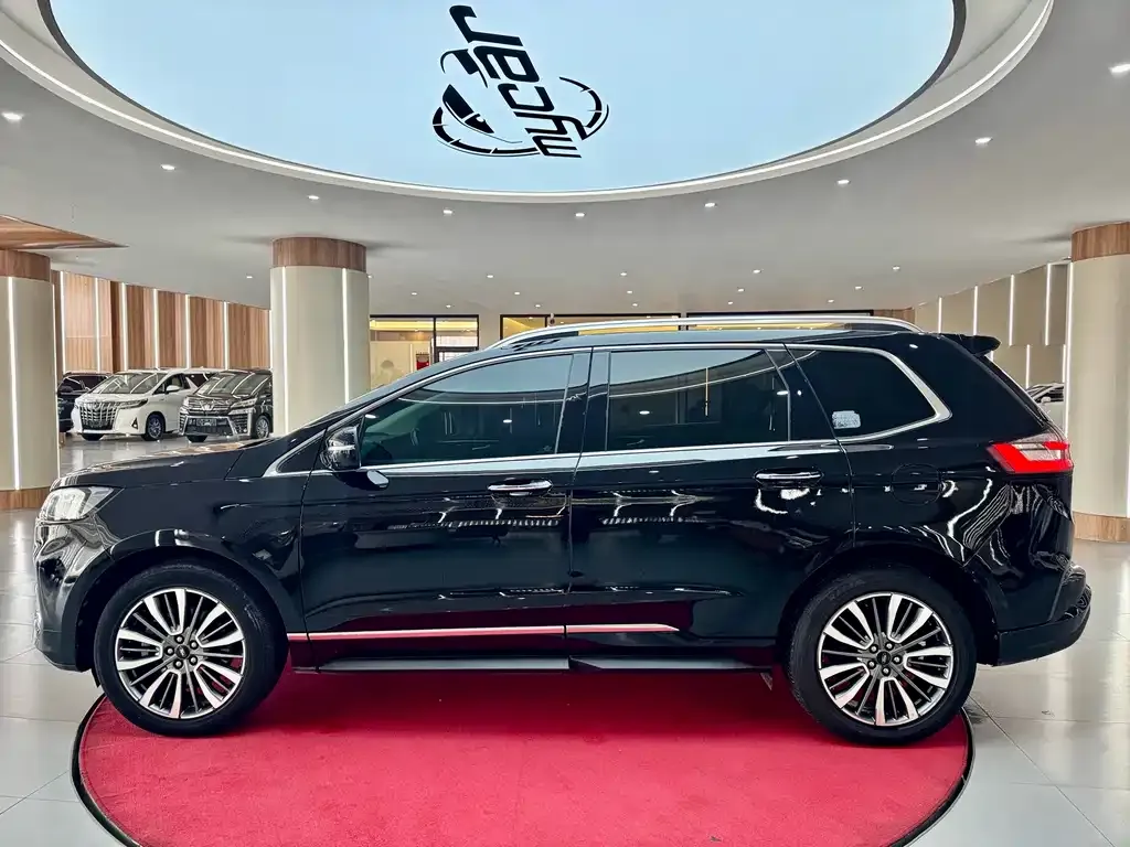 Ford Edge — фото 5