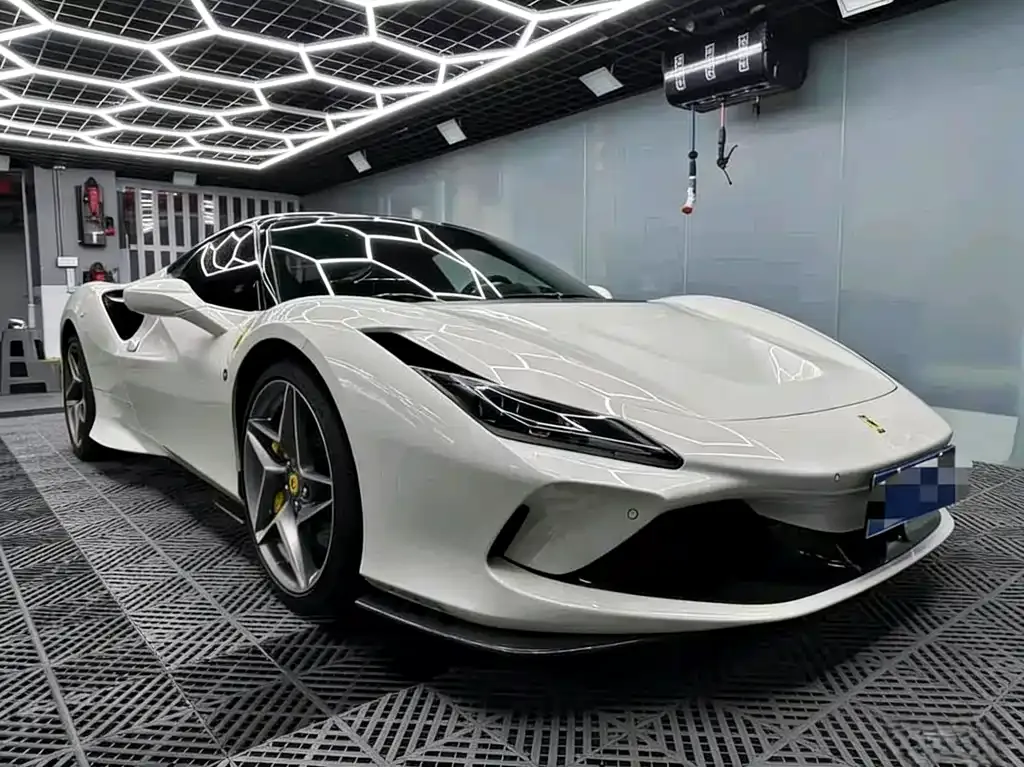 Ferrari F8 — фото 1