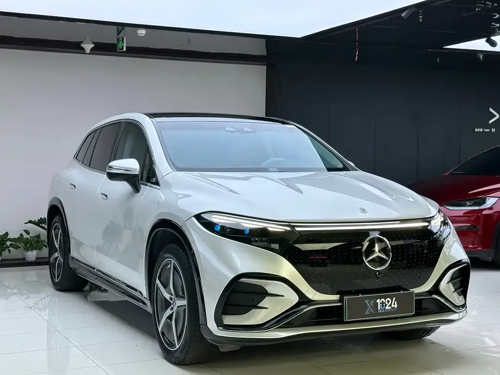 Mercedes-Benz EQS SUV — фото 4