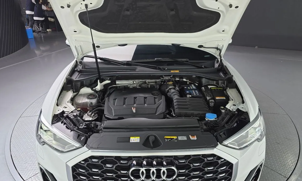 Audi Q3 — фото 10