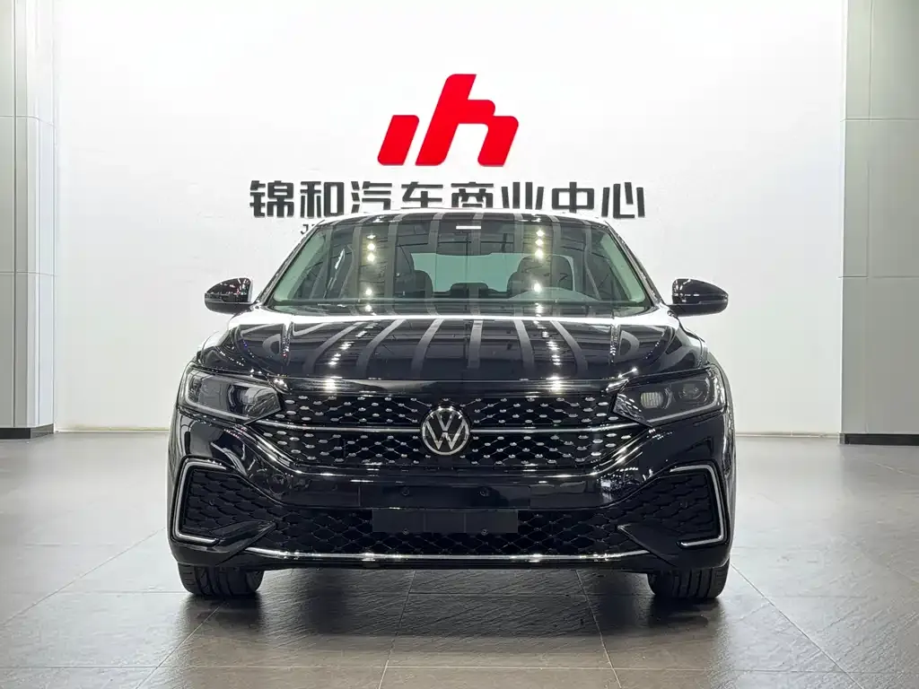 Volkswagen Passat — фото 6