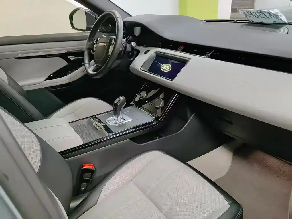 Land Rover Evoque — фото 7