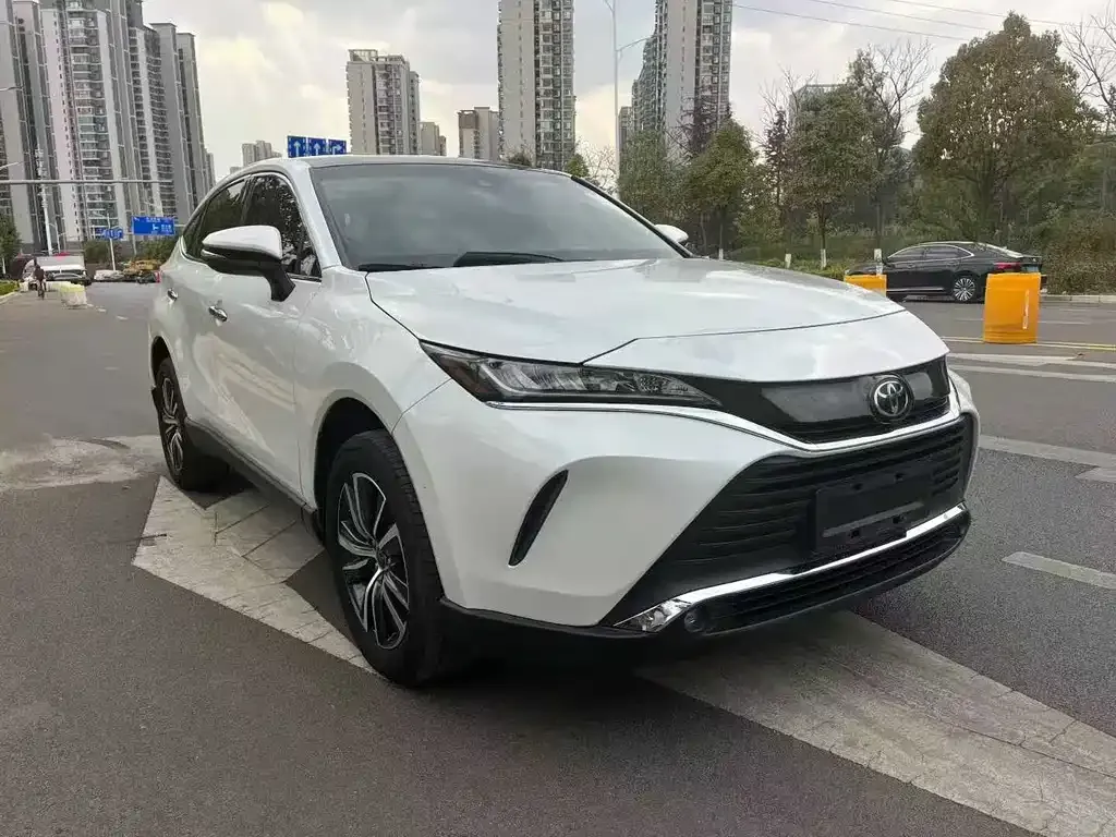 Toyota Harrier — фото 4