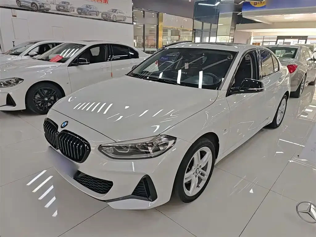 BMW 1 Series — фото 1