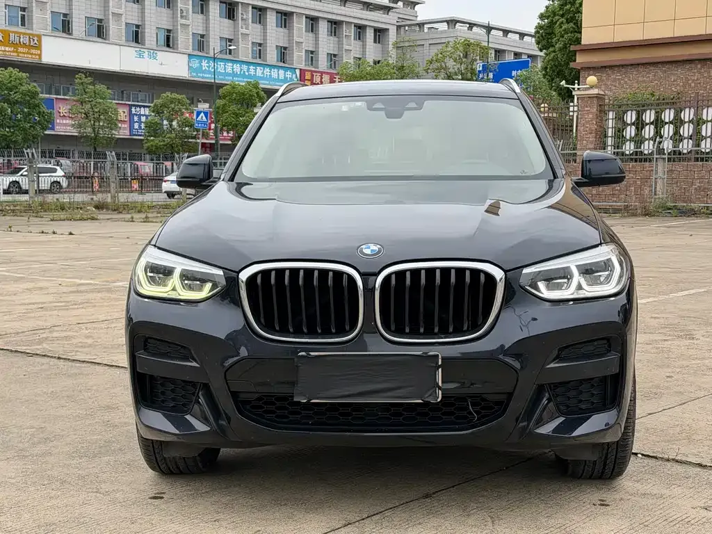 BMW X3 — фото 10