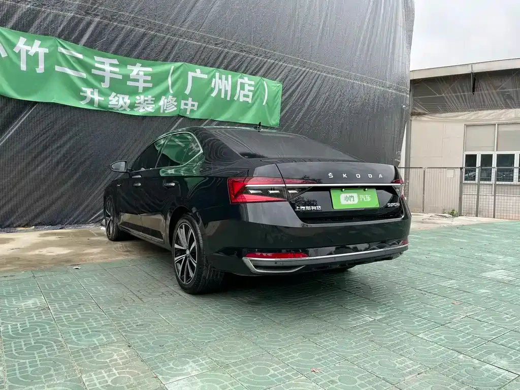 Skoda Superb — фото 6