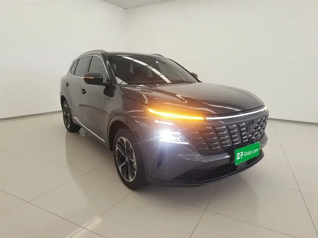 Changan CS75 PLUS — фото 8
