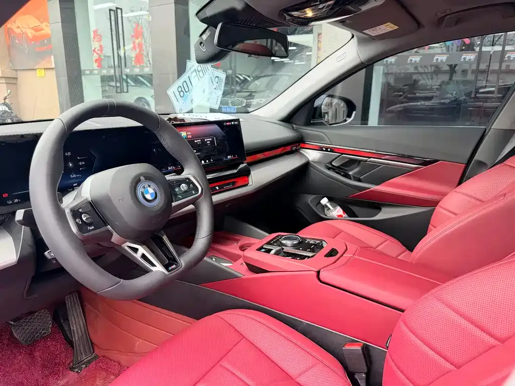 BMW i5 — фото 4