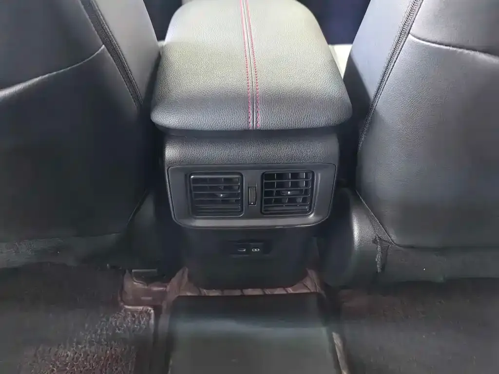 Toyota Wildlander New Energy — фото 10