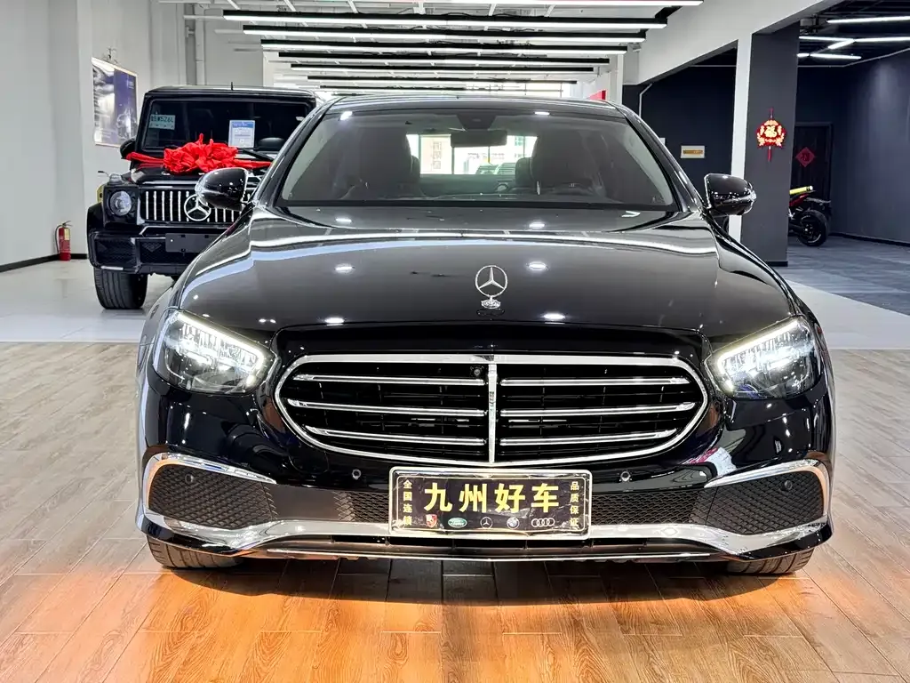 Mercedes-Benz E-Class — фото 8