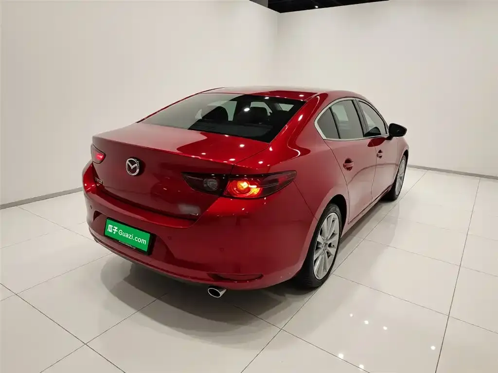 Mazda 3 Axela — фото 8