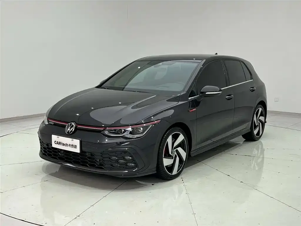 Volkswagen Golf GTI — фото 1