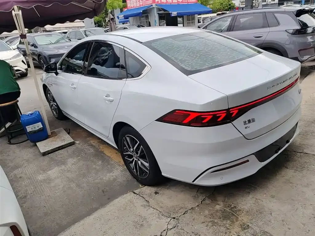 BYD Qin PLUS — фото 10