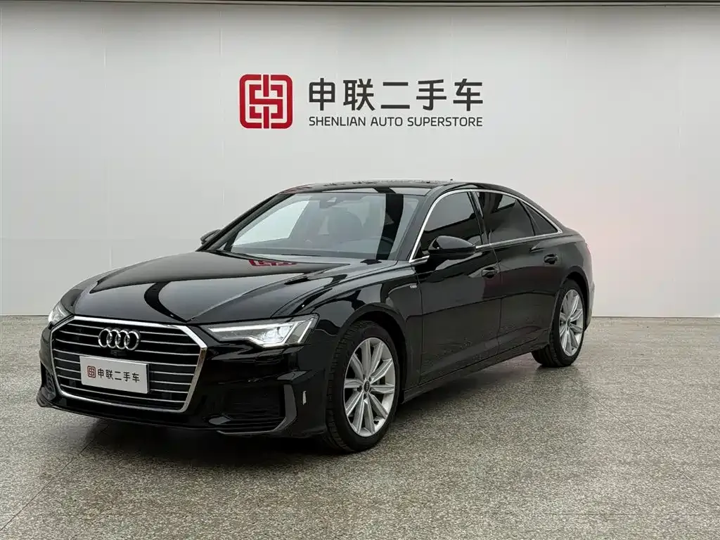 Audi A6L — фото 1