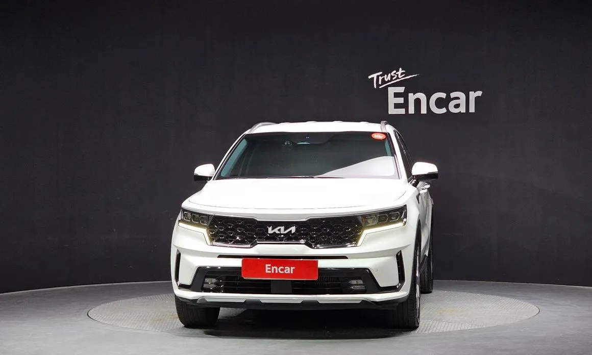 Kia Sorento — фото 8