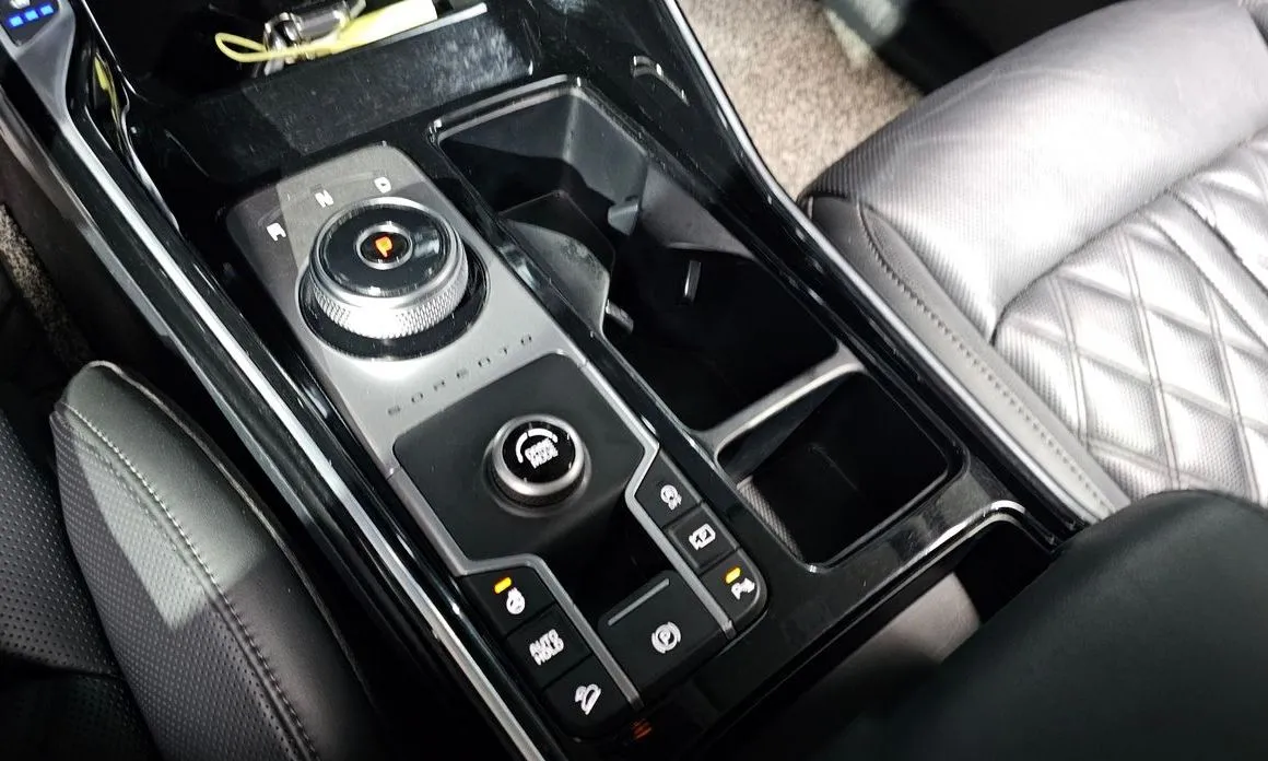Kia Sorento — фото 9