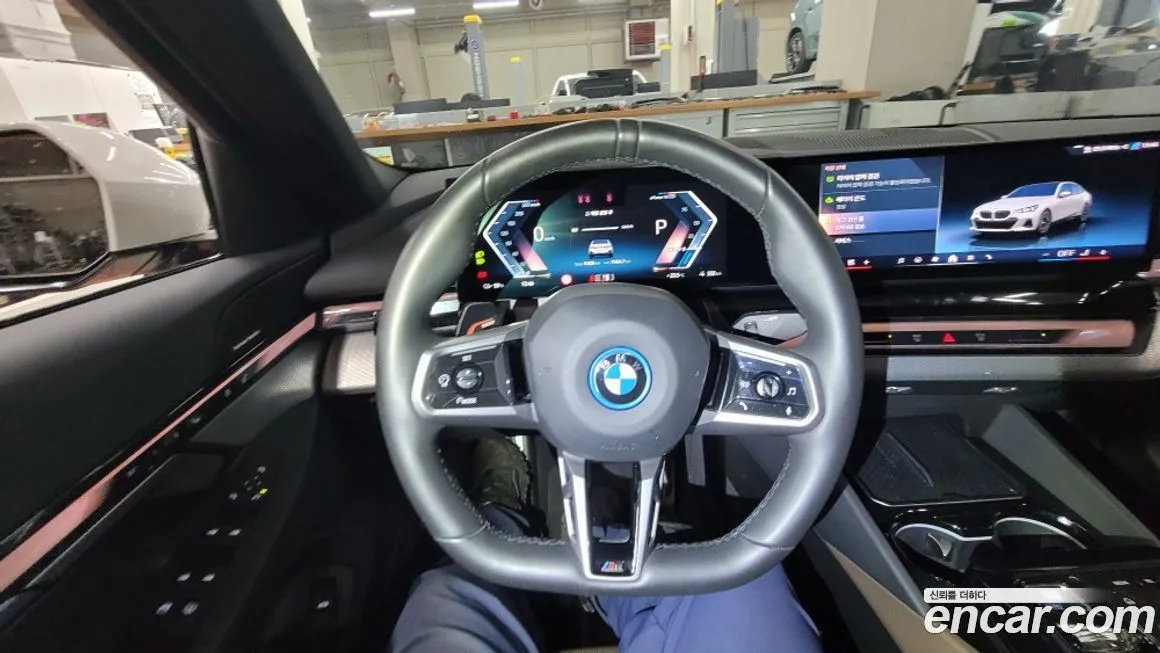BMW i5 — фото 9