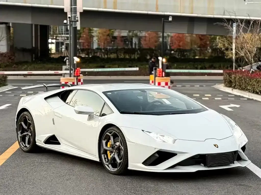 Lamborghini Huracan — фото 5
