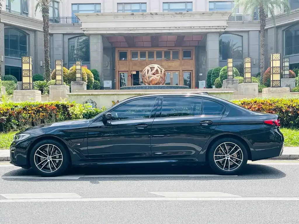 BMW 5 Series New Energy — фото 8