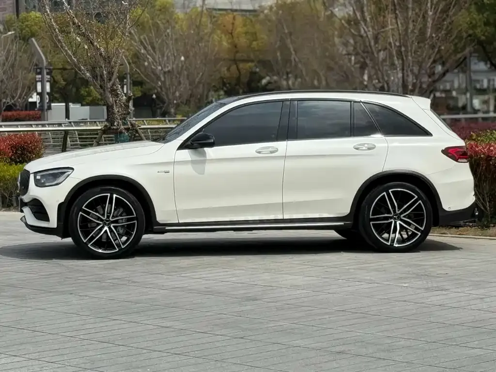 Mercedes-Benz GLC AMG — фото 7