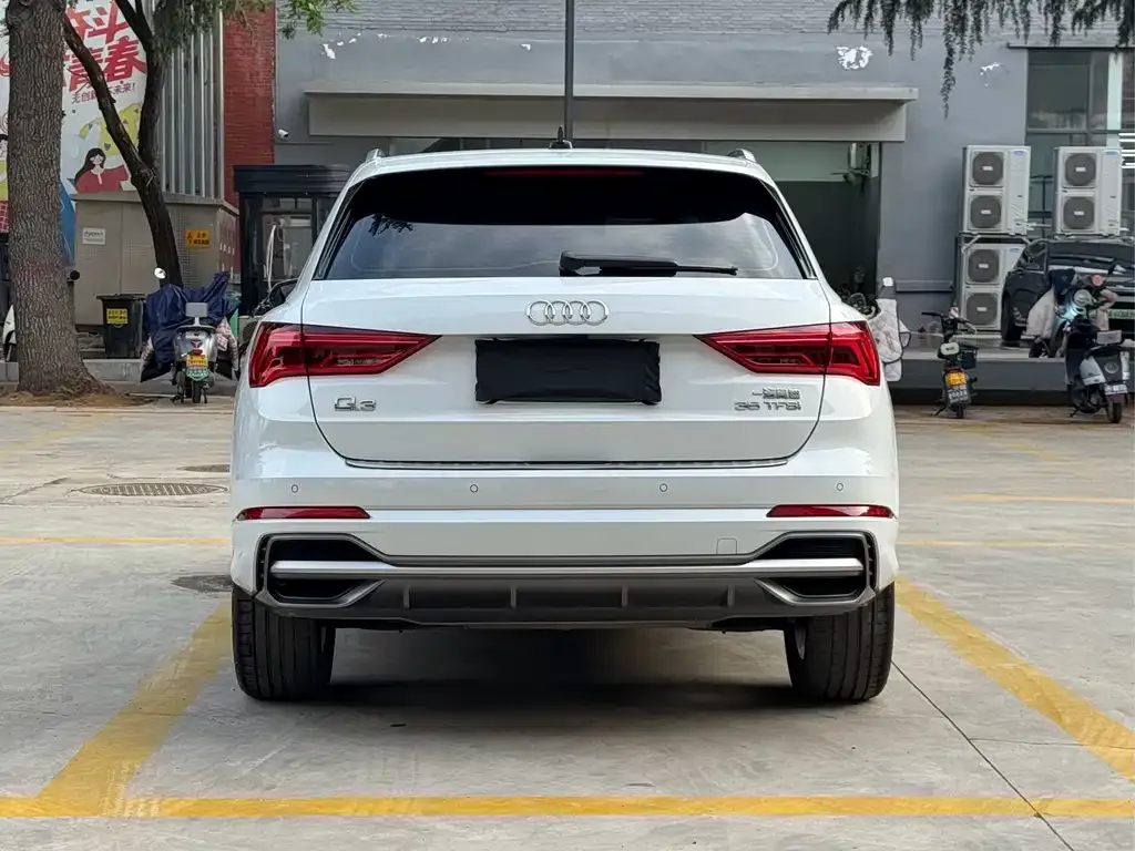Audi Q3 — фото 7