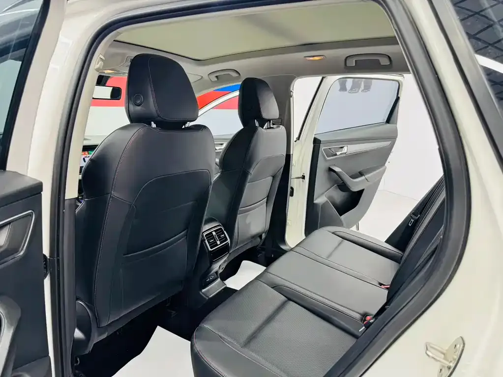 Skoda Karoq — фото 10
