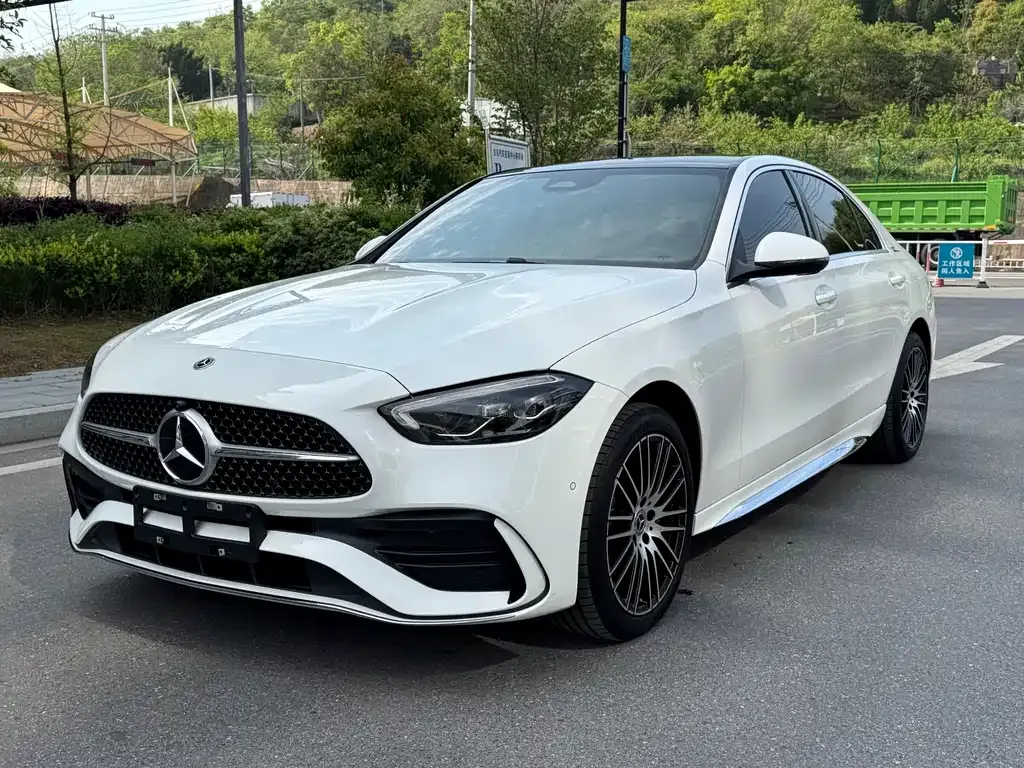 Mercedes-Benz C-Class — фото 1
