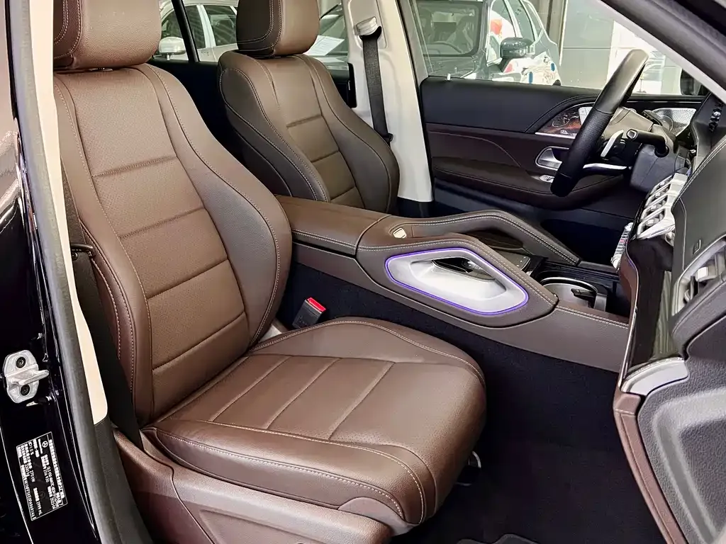 Mercedes-Benz GLS — фото 4