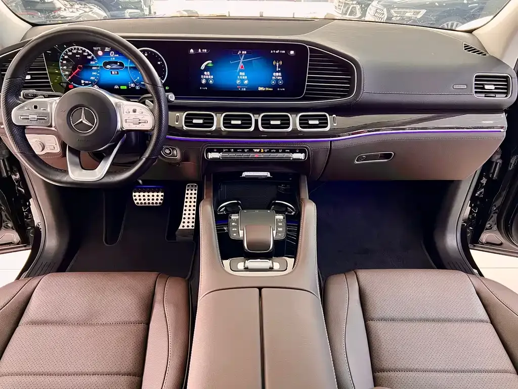 Mercedes-Benz GLS — фото 9
