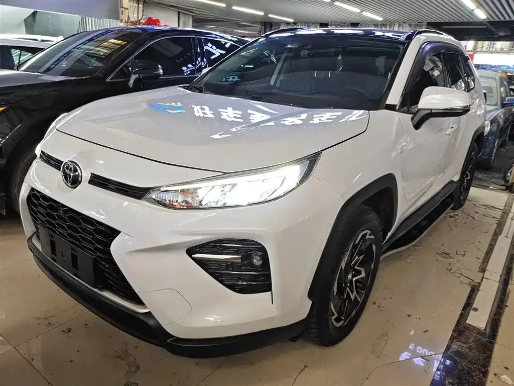 Toyota Wildlander — фото 1