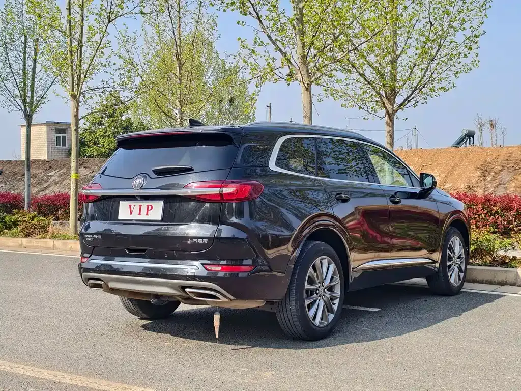 Buick Enclave — фото 9