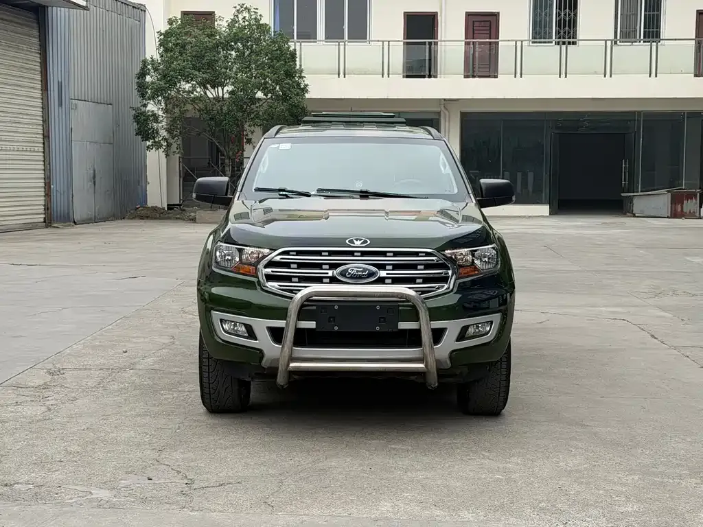 Ford Everest — фото 9