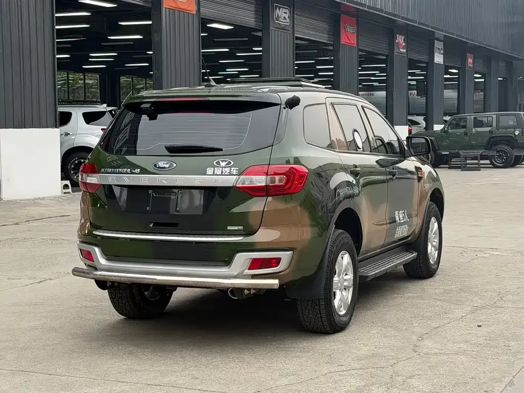 Ford Everest — фото 4