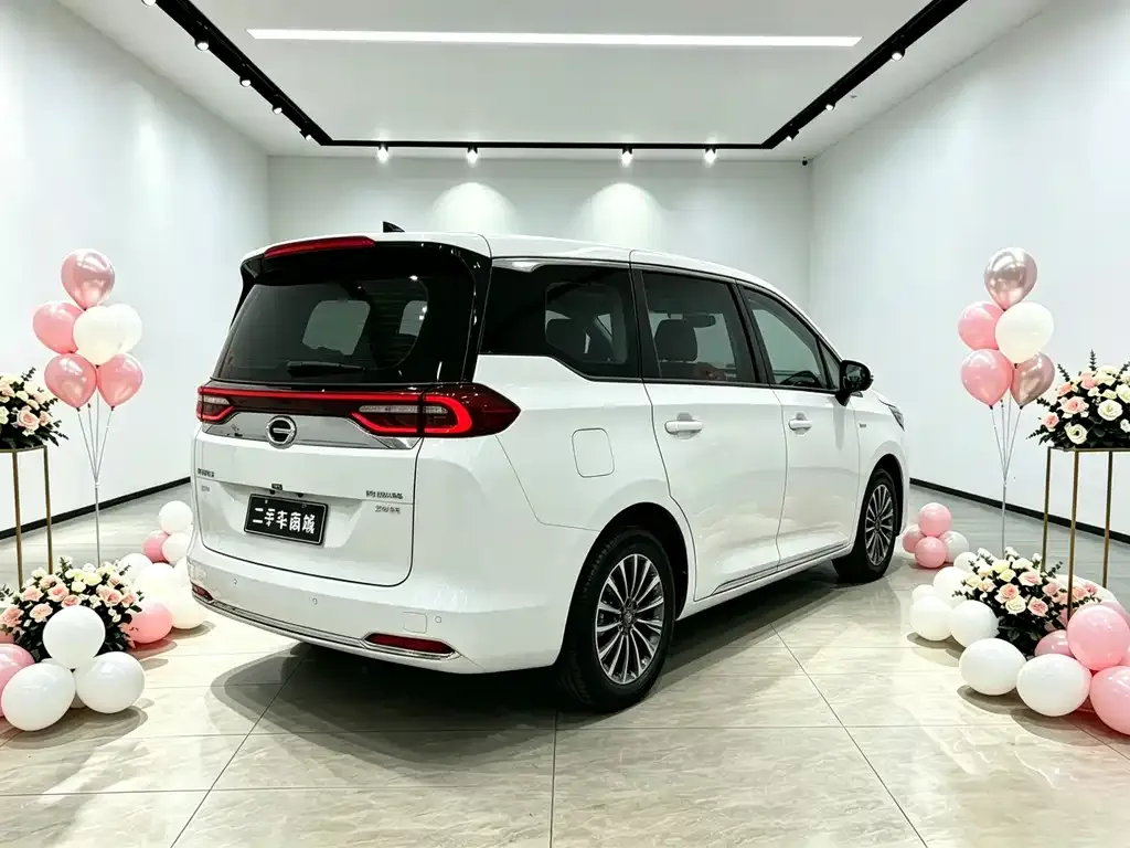 GAC Motor Trumpchi M6 — фото 3